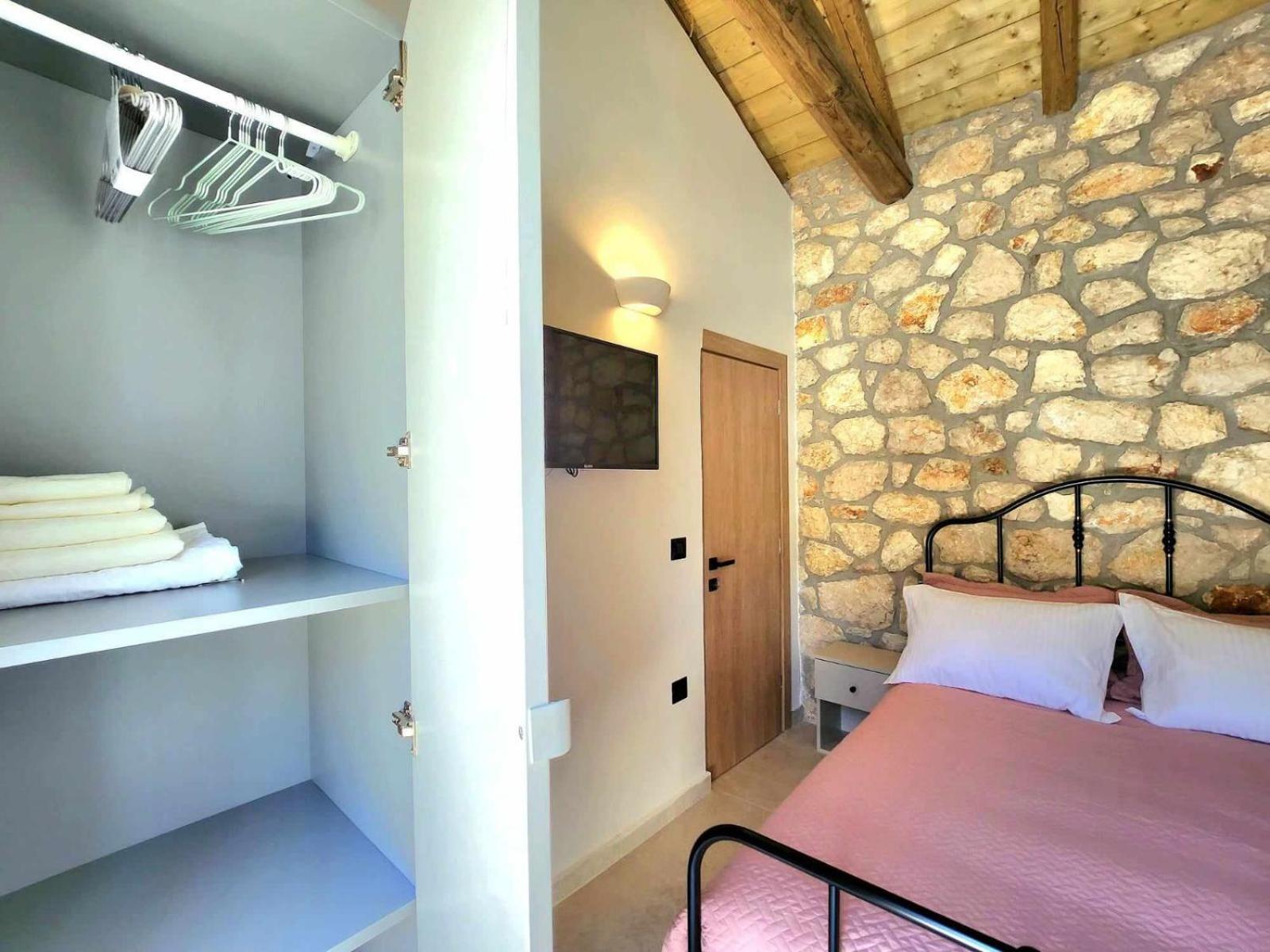 Gregory'S Farm Apartment Levkákia Екстериор снимка