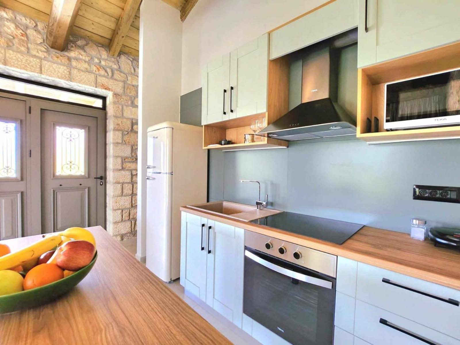 Gregory'S Farm Apartment Levkákia Екстериор снимка